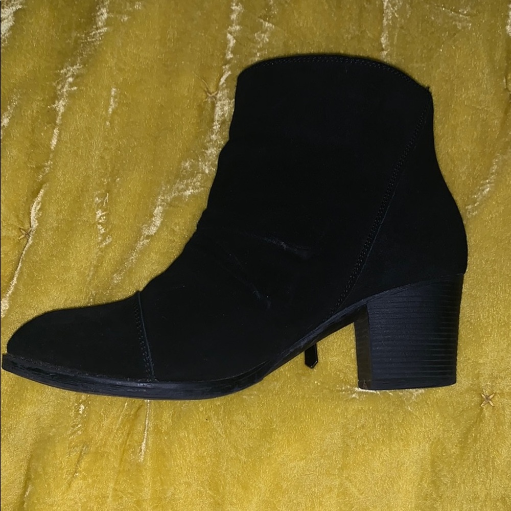 Sketchers air foam booties